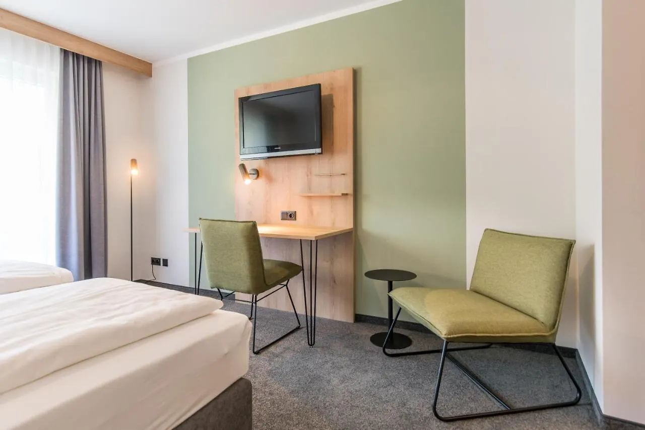 Hotel Schwan Pottenstein 3*,